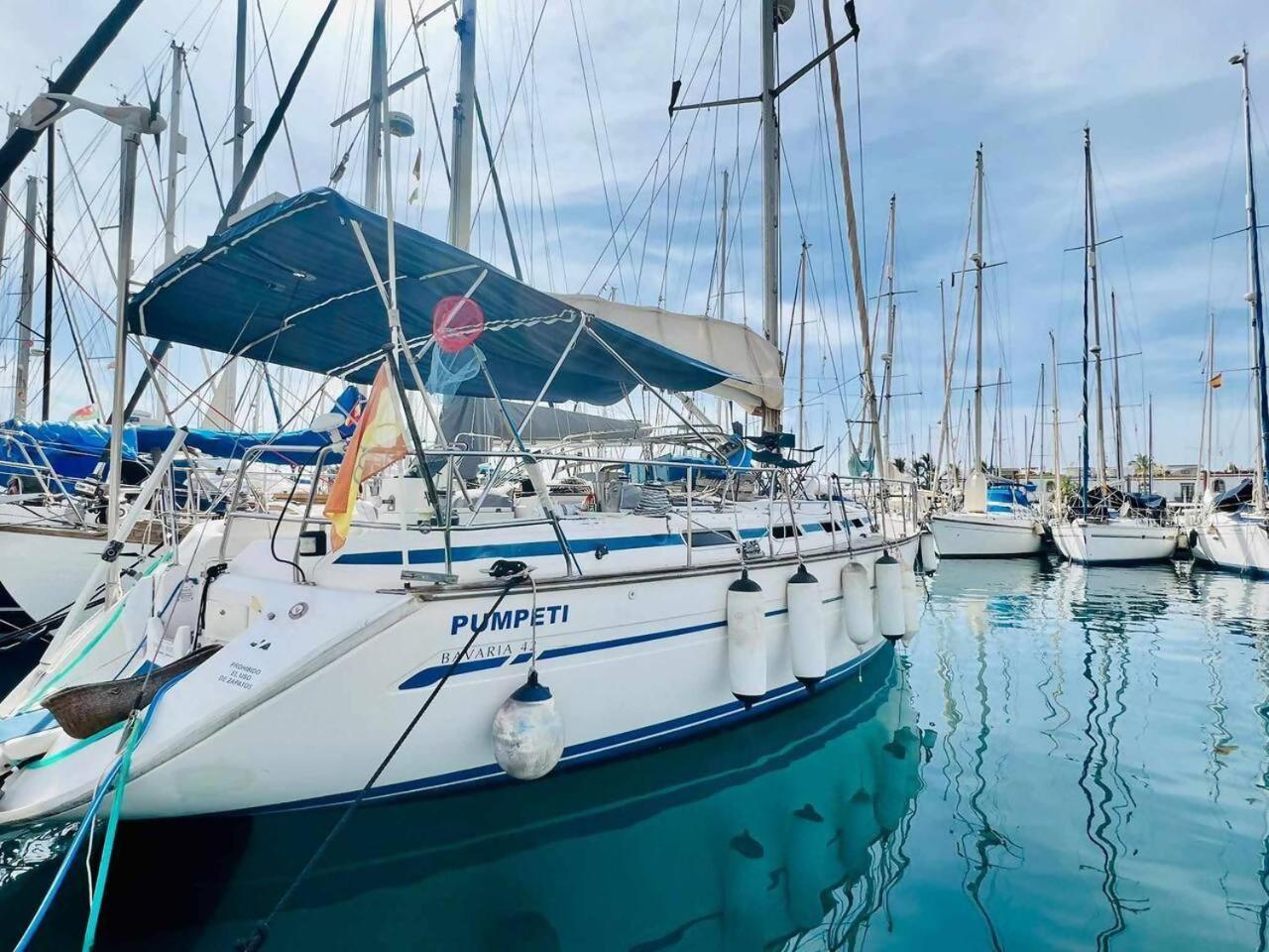 Precioso Yate En El Centro Del Puerto De Mogan Ξενοδοχείο Εξωτερικό φωτογραφία