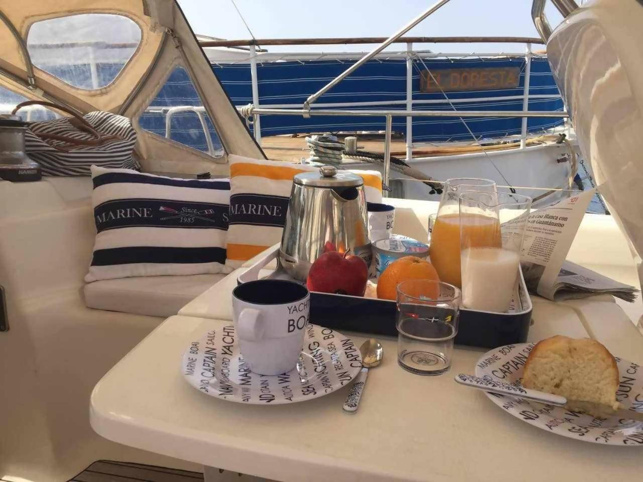Precioso Yate En El Centro Del Puerto De Mogan Ξενοδοχείο Εξωτερικό φωτογραφία